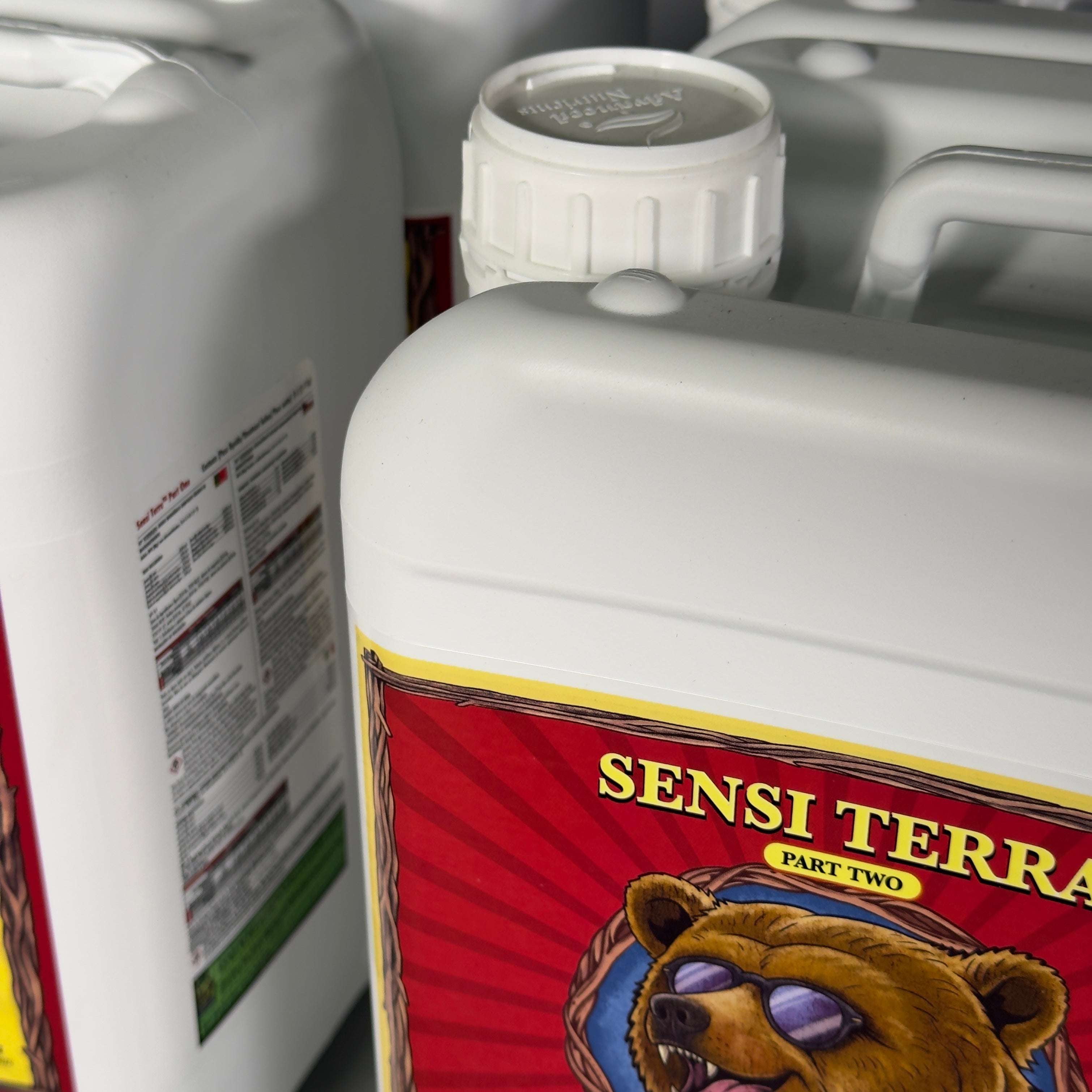 Advanced Nutrients Full Soil Nutrient Kits (1–8 Plants)